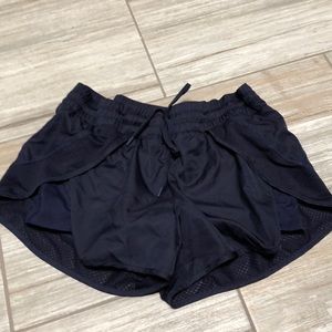Lorna Jane running shorts in like new condition